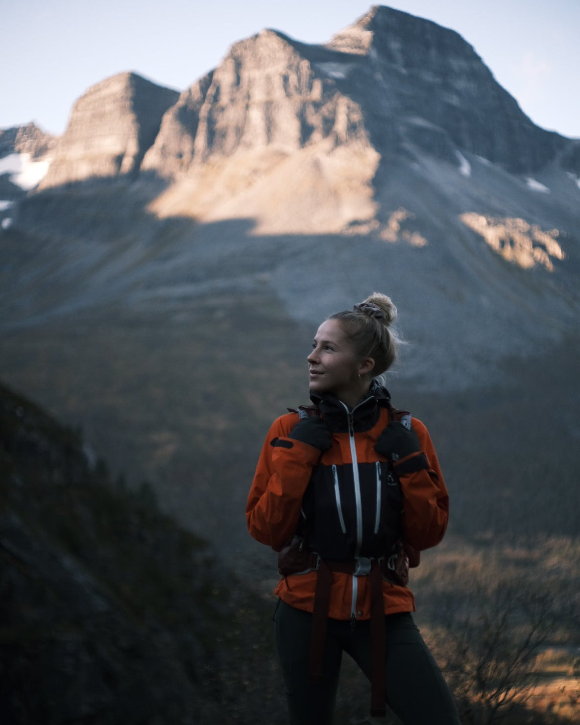 Hike to Gråkampen and Hulabakken's Cave